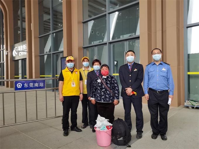 东莞东东莞东包车接送